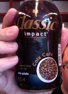 colacafe Refrigerante tipo Cola sabor Café. Foto: http://twitpic.com/g7y2