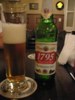 Mulligan: atendimento simpático e boas opções como a tcheca 1795 e a belga Chimay