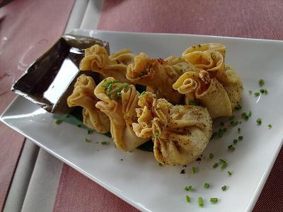 6907460908_436b0b0af9_z-400x300