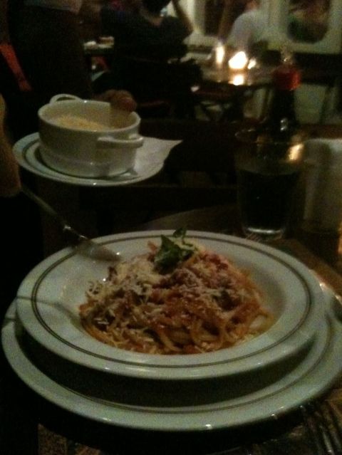 Linguine à matriciana (com cebola)