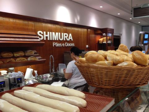 Pão artesanal fresquinho e sem frescura na Shimura do Shopping Paulista