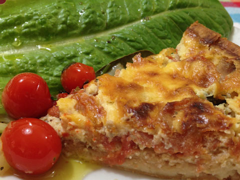 Torta Marguerita com tomates e queijo, também faz sucesso.