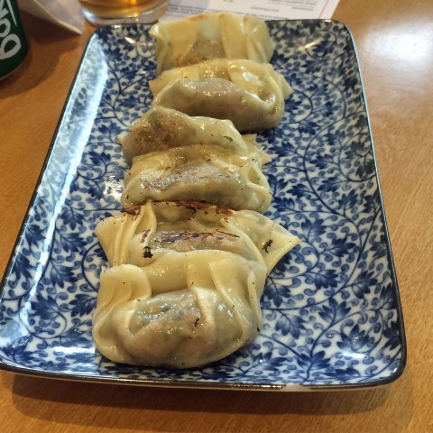 Porção de guioza do Lamen Açu é boa pedida de entrada. 