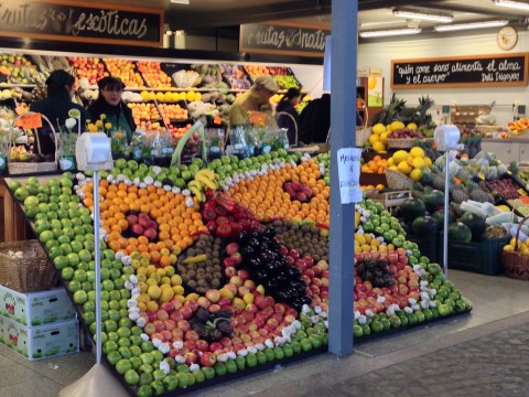 Banca do Mercado Agrícola de Montevideo. fazendo arte.